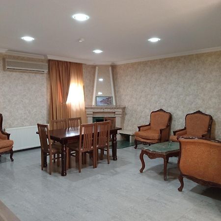 Apart Hotel Georgia Gold Tbilisi Ngoại thất bức ảnh