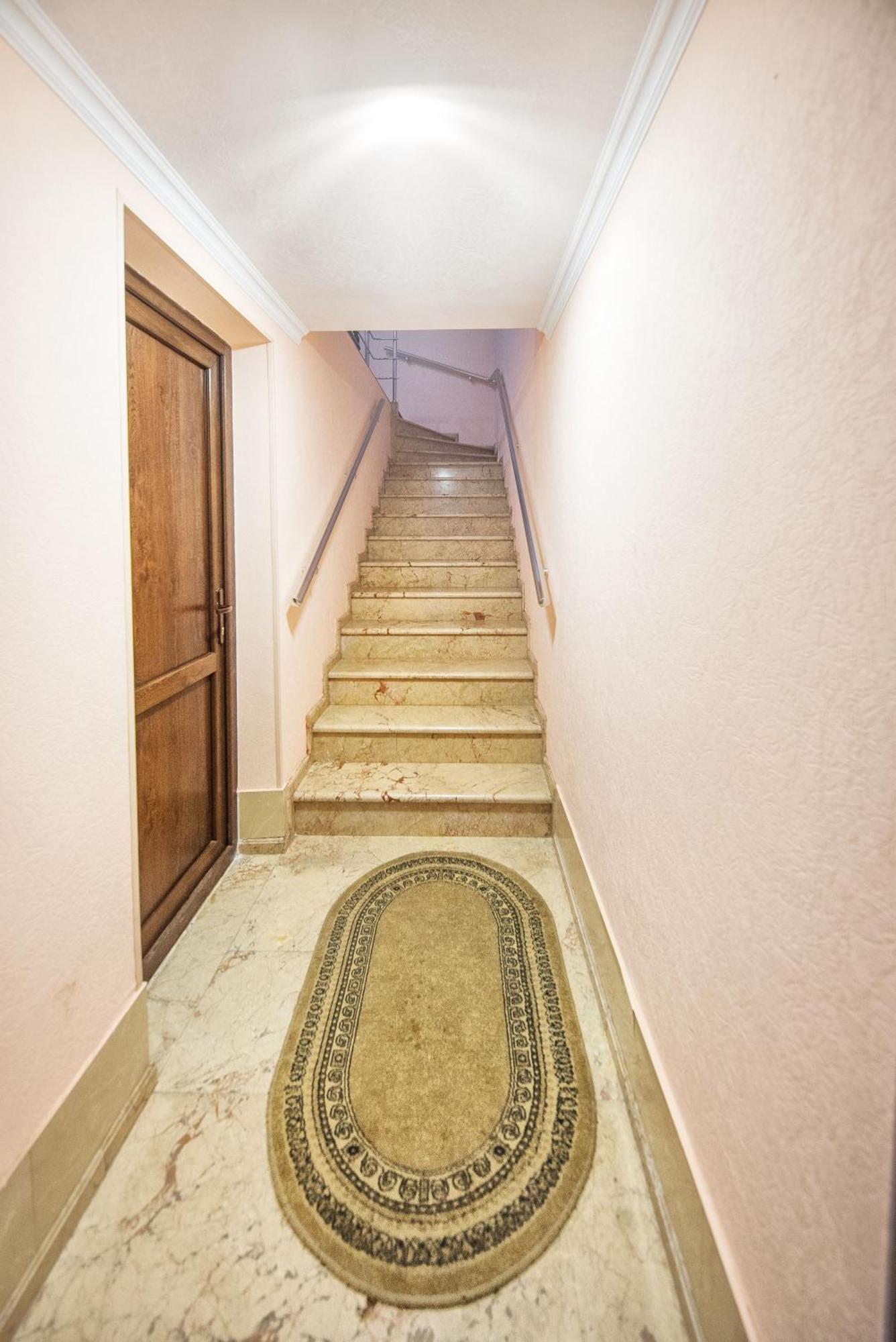 Apart Hotel Georgia Gold Tbilisi Ngoại thất bức ảnh