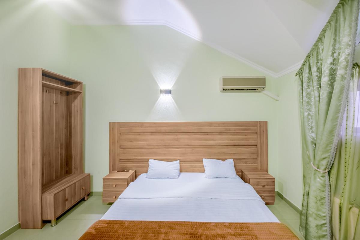 Apart Hotel Georgia Gold Tbilisi Ngoại thất bức ảnh