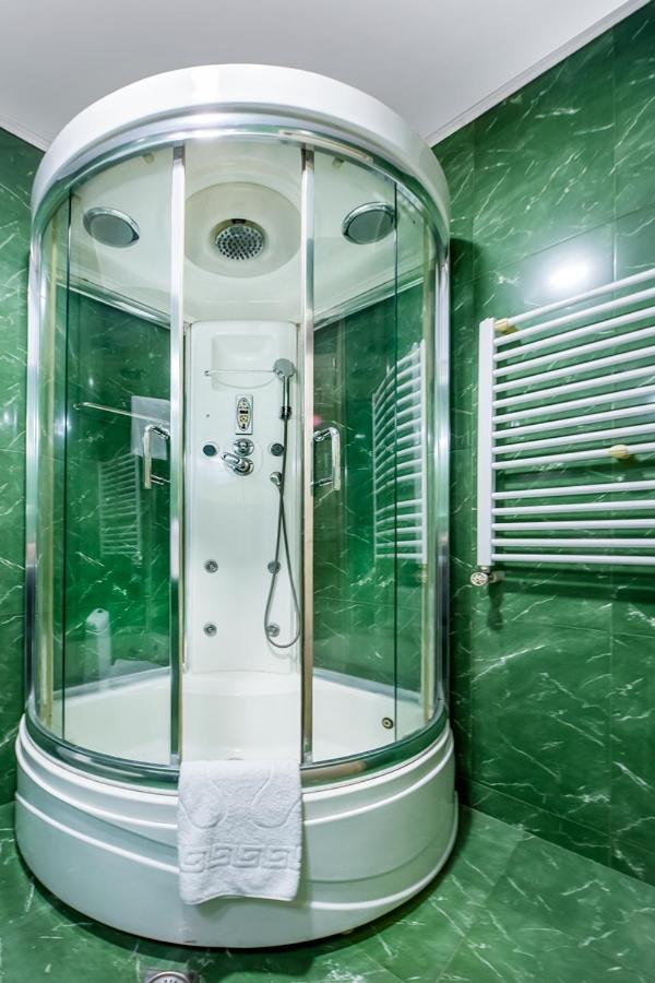 Apart Hotel Georgia Gold Tbilisi Ngoại thất bức ảnh